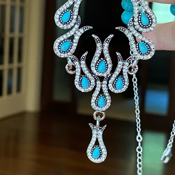 Cocktail necklace aqua howlite & sterling silver - Picture 3 of 3